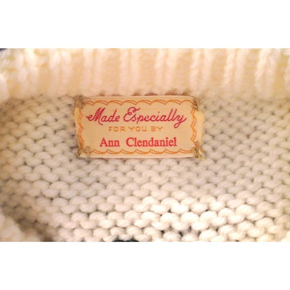 Vintage Goose Heart Sweater, Hand Knit Pullover, Thick Kawaii Cute Sweater, - Picture 9 of 9